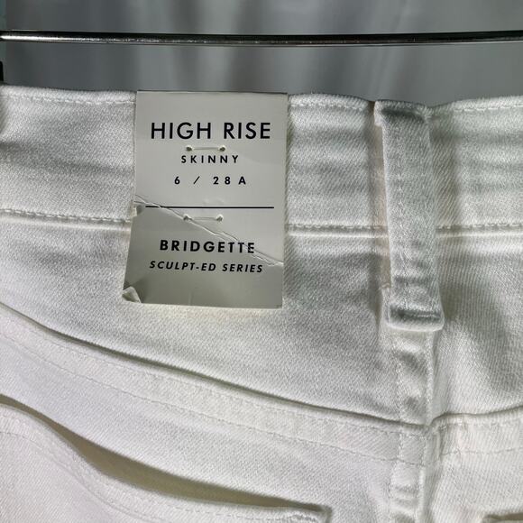 Lucky Brand Women's Straight Leg Jeans - Cream - Picture 10 of 14